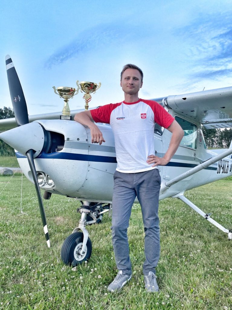 Marcin Skalik z Aeroklubu Częstochowskiego wygrał 59. Lot Południowo-Zachodniej Polski im. Franciszka Żwirki 2