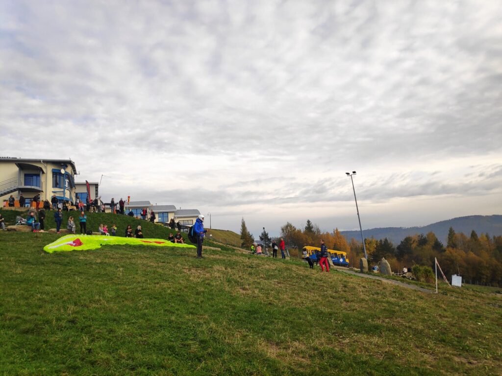 Jesienna Góra Żar , widokowa trasa dla amatorów spacerów 16