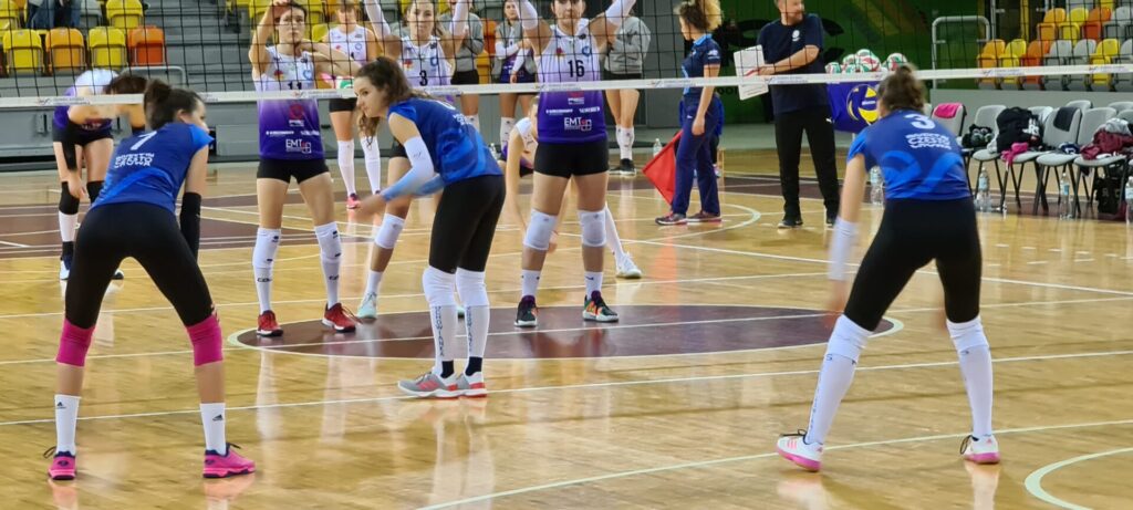 Zdjęcia z sobotniego meczu 1 ligi siatkówki kobiet: KS Częstochowianka - AZS Politechnika Śląska Gliwice 3
