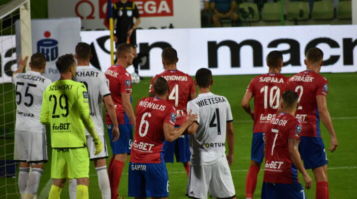 Raków już w sobotę gra w Warszawie finał Superpucharu, a Legia w środę wygrała 2:0 z norweskim FK Bodo/Glimt 1
