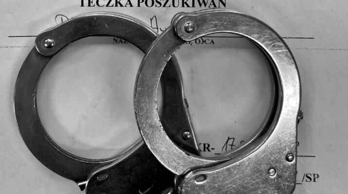 Kryminalni z Częstochowy zatrzymali mężczyznę ukrywającego się 9 lat 1