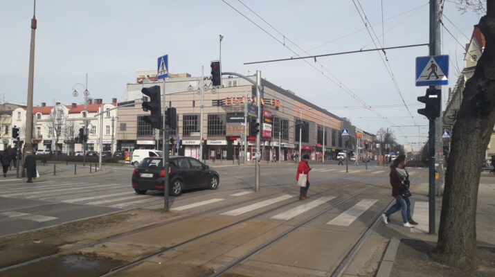 Ekipy remontujące tory tramwajowe w poniedziałek wkraczają do centrum Częstochowy 1