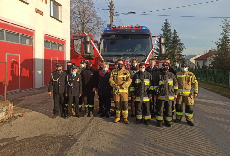 OSP z Lelowa otrzymała nowy wóz strażacki 1