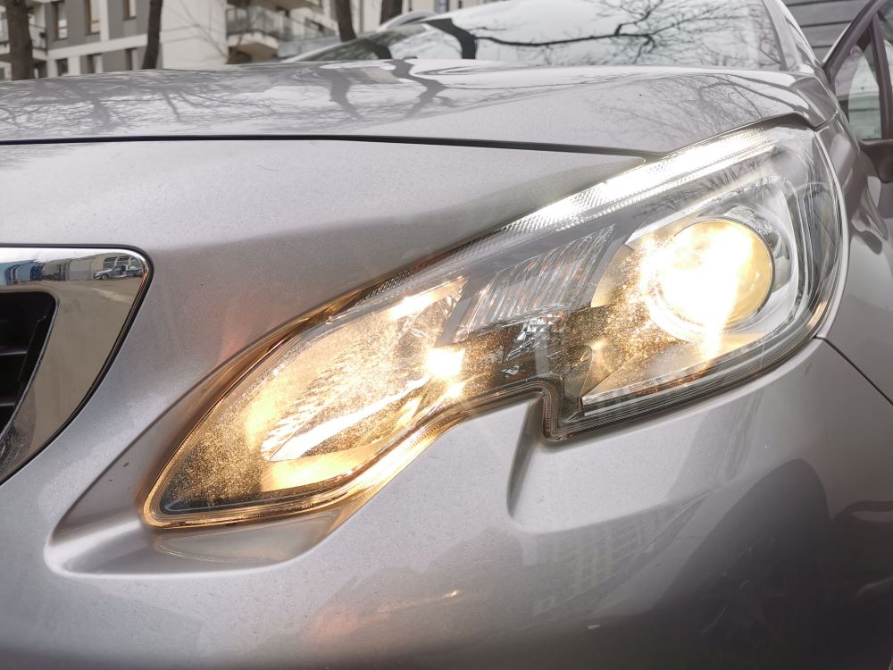 Policja radzi sprawdź światła w samochodzie Gazeta