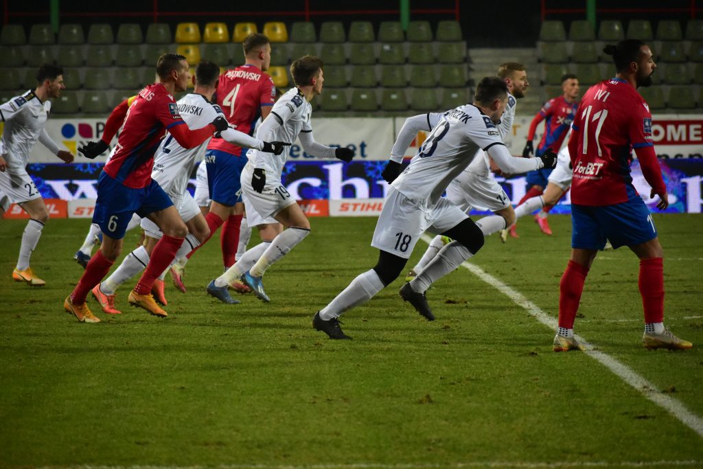 Raków zagra w sobotę z Cracovią o trzecie zwycięstwo z rzędu w Ekstraklasie 4