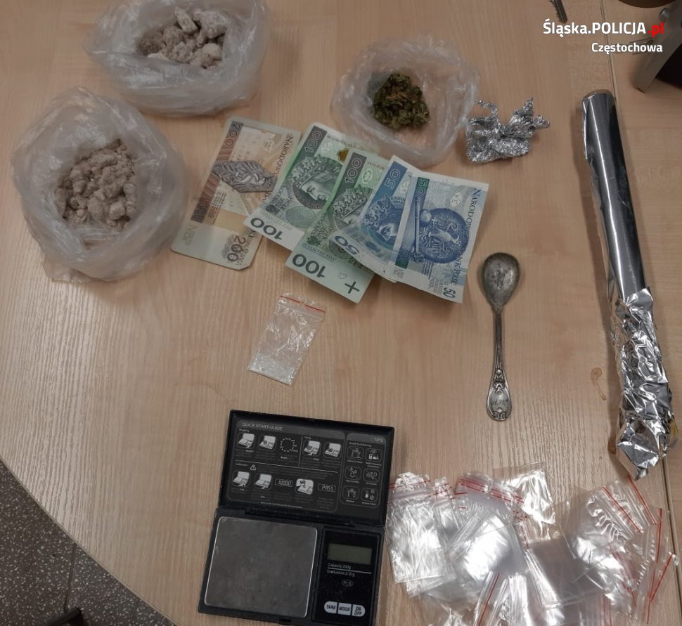 Częstochowska policja zatrzymała 4 dilerów narkotyków 1