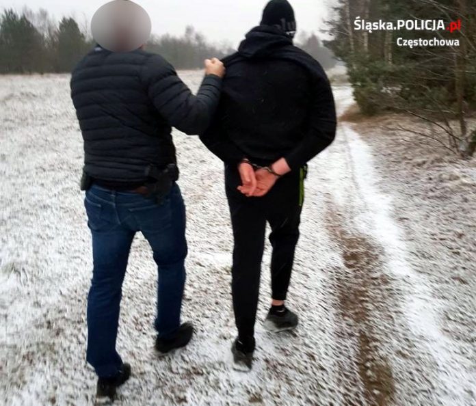 Pobili i okradli 21-latka, zatrzymała ich częstochowska policja 5