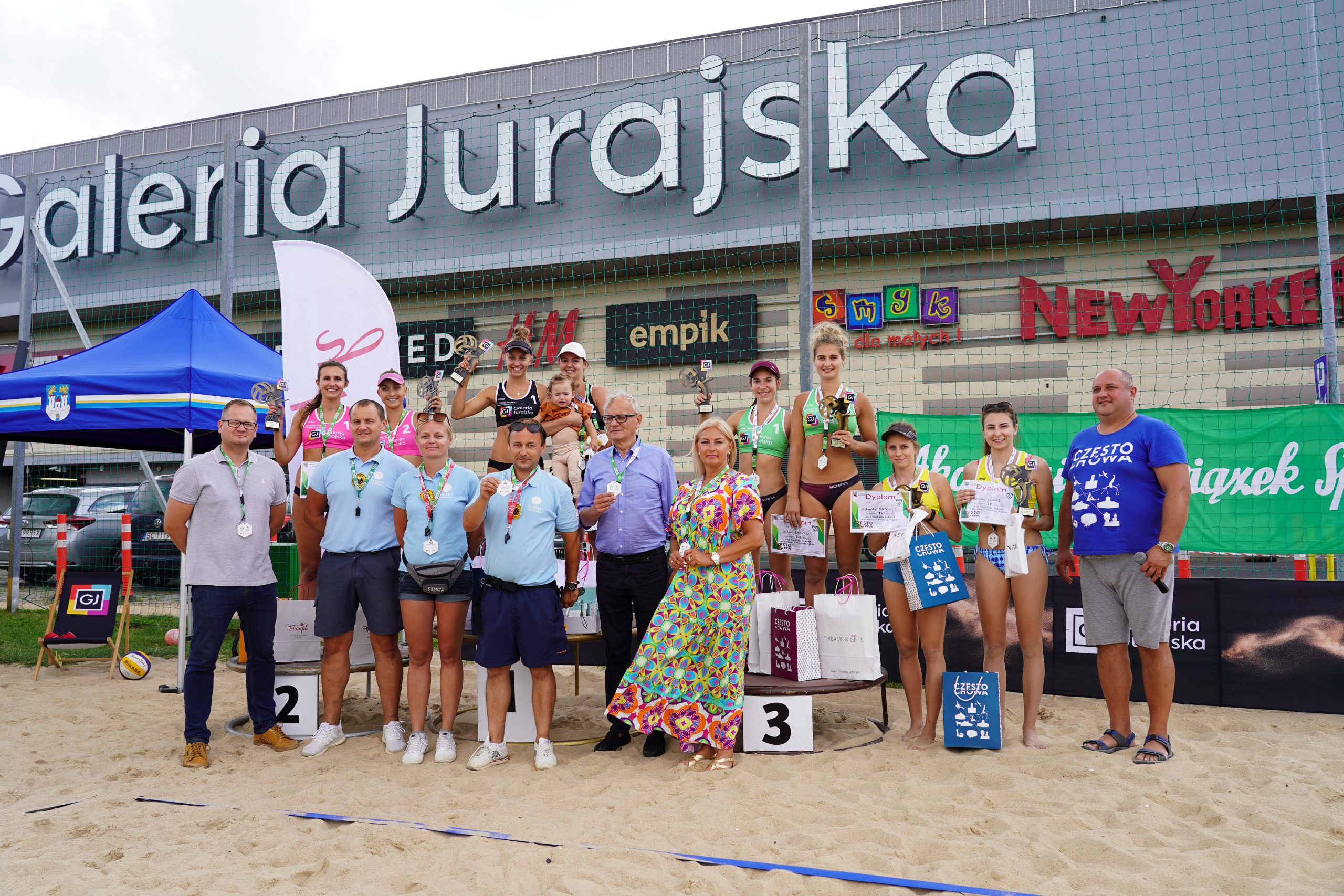 W Częstochowie odbył się Puchar Śląska kobiet w siatkówce plażowej 1