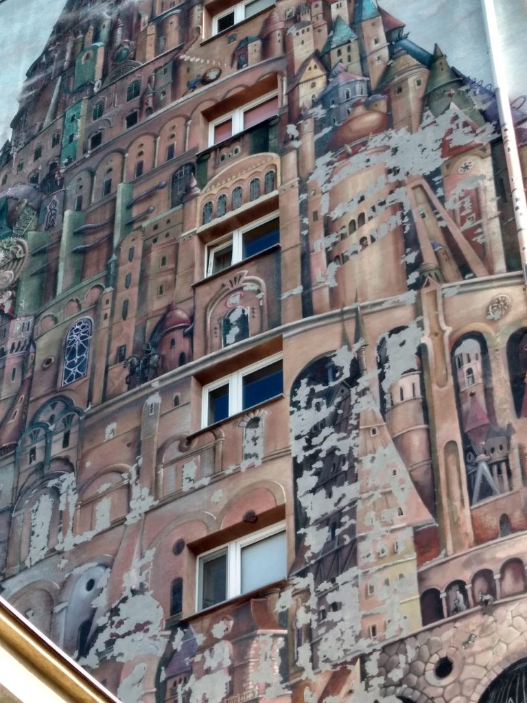 Mural "Wieża Babel" poddany renowacji 6