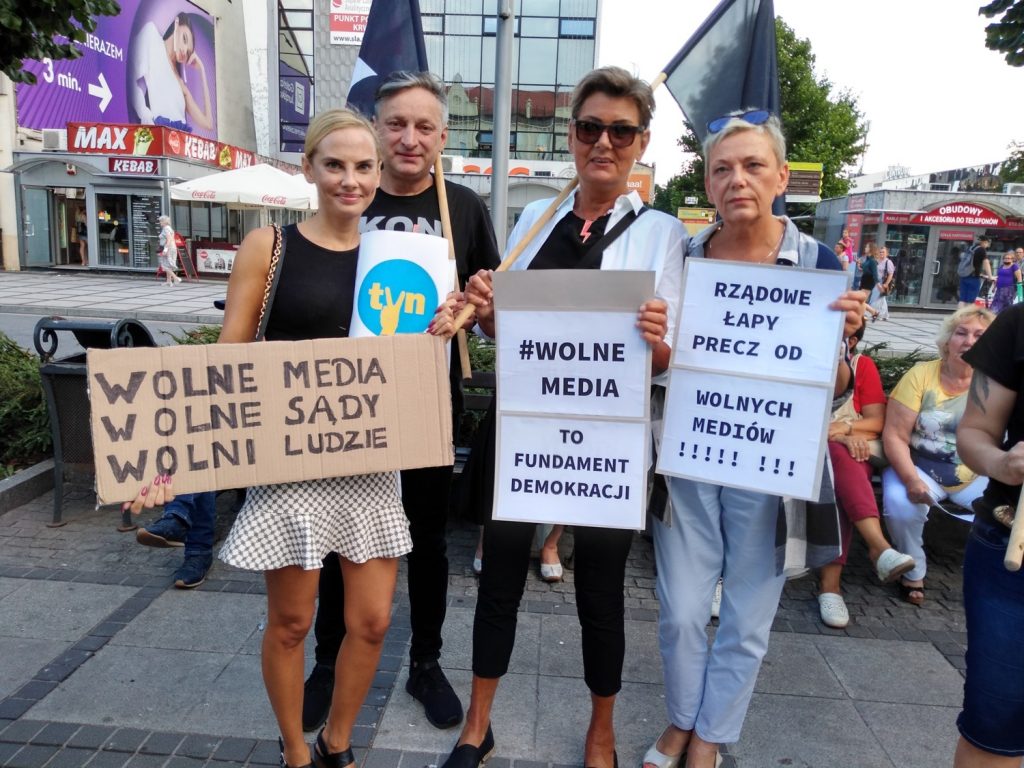 “Wolne media, wolni ludzie, wolna Polska” - skandowali częstochowianie 2