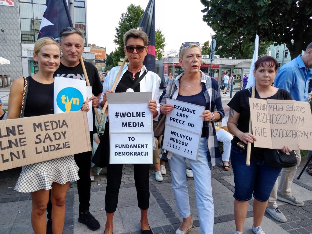“Wolne media, wolni ludzie, wolna Polska” - skandowali częstochowianie 3