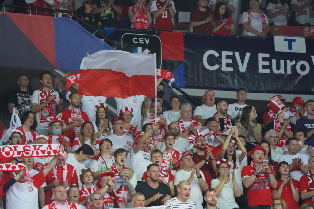 Polscy siatkarze pokonali Serbię i mają brąz Mistrzostw Europy! 4