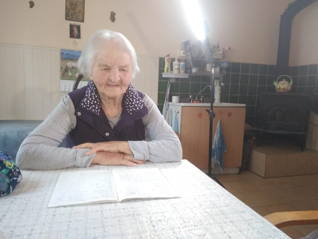 Ma 104 lata i ogląda wszystkie mecze polskich siatkarzy. Jak mówi, to właśnie siatkówka dodaje jej sił 2