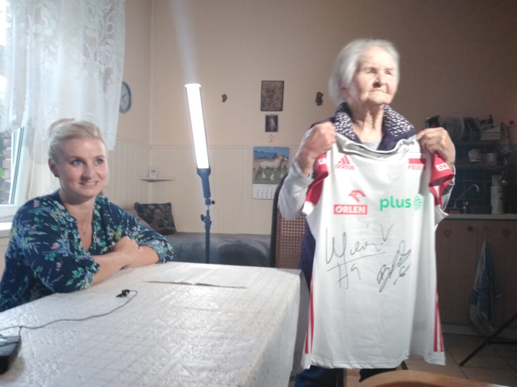 Ma 104 lata i ogląda wszystkie mecze polskich siatkarzy. Jak mówi, to właśnie siatkówka dodaje jej sił 6