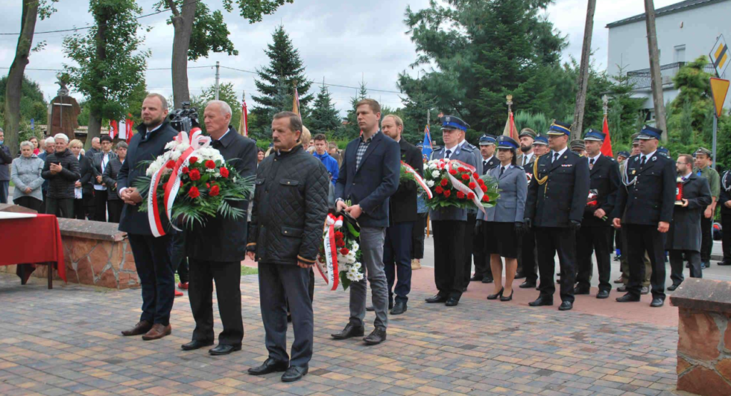 pomnik ofiar zbrodni Katyńskiej 8