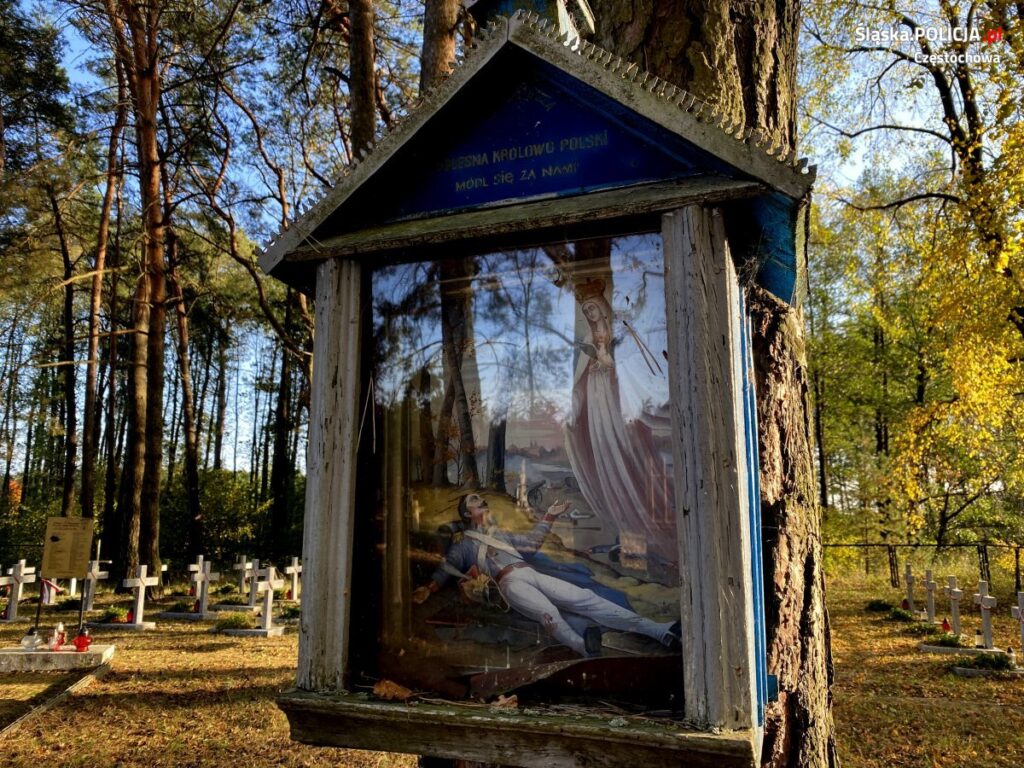 Policjanci ze śląska zaopiekowali się grobami poległych na Ukrainie 31