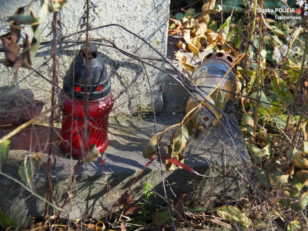 Policjanci ze śląska zaopiekowali się grobami poległych na Ukrainie 34