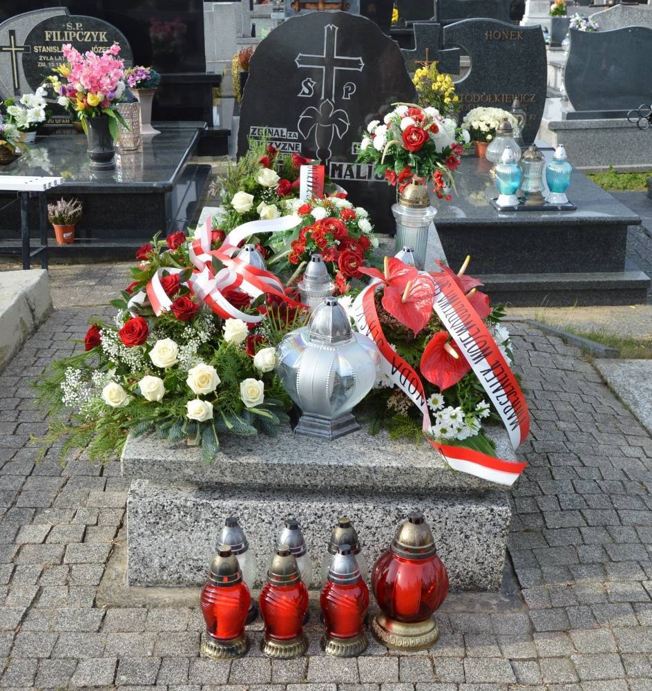 Została uczczona pamięć o poległych na cmentarzu w Koziegłowach 4