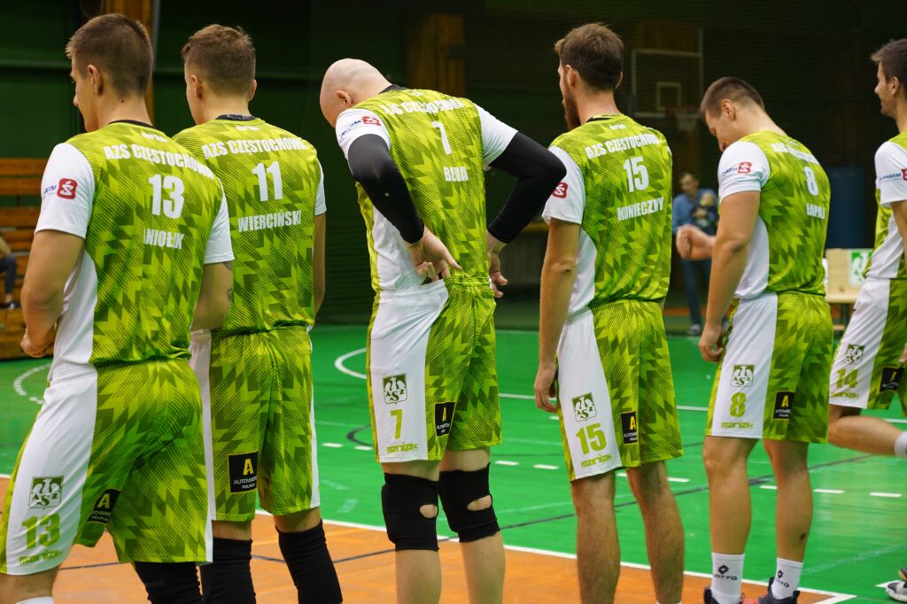 Siatkarze AZS Częstochowa grają w Hali Polonia z KS Volley 7