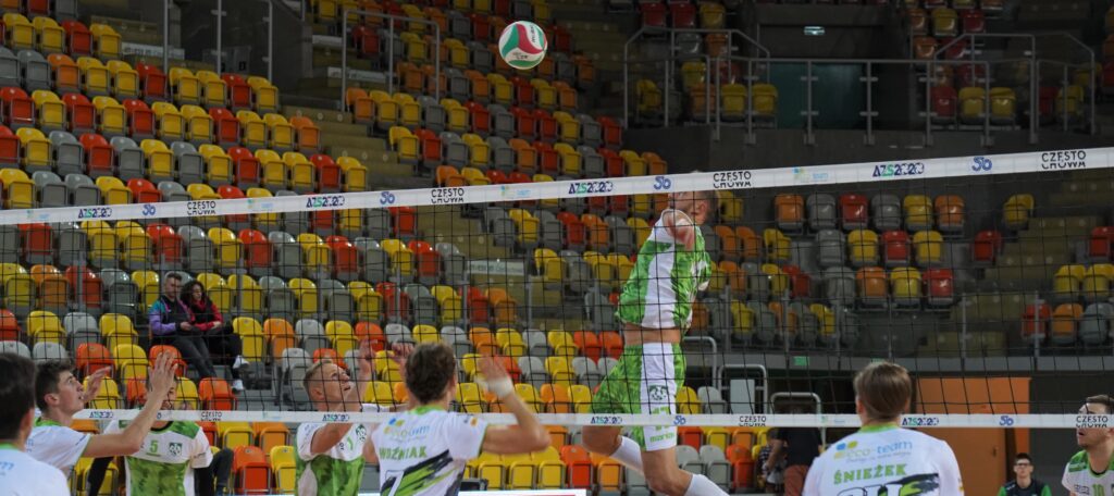 Siatkarze AZS Częstochowa grają w Hali Polonia z KS Volley 6