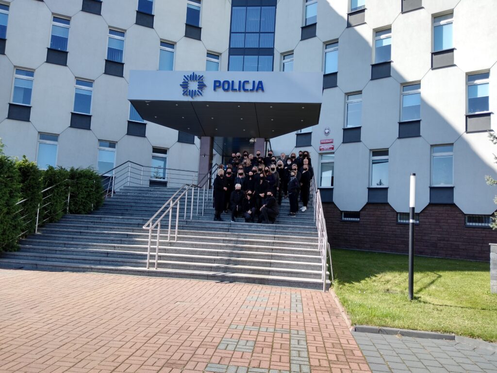 Czarny protest cywilnych pracowników policji także w Częstochowie 4