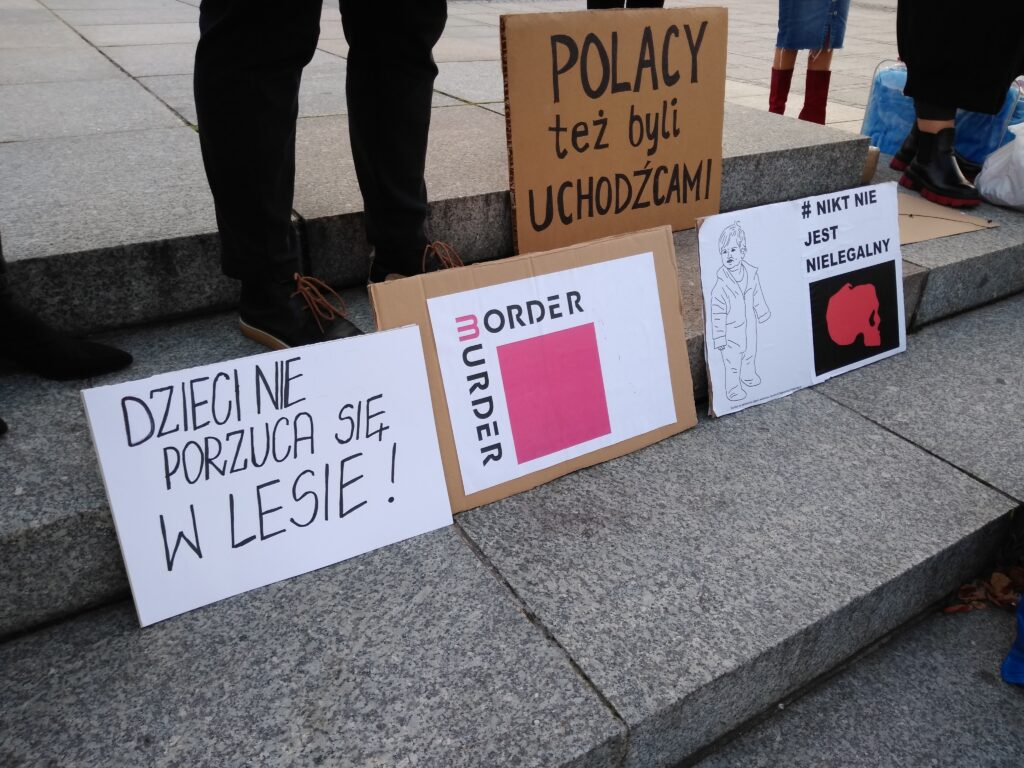 Nie bądźmy obojętni – apelowali uczestnicy manifestacji na Placu Biegańskiego 23