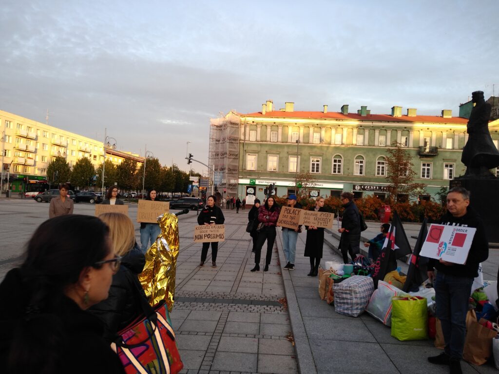 Nie bądźmy obojętni – apelowali uczestnicy manifestacji na Placu Biegańskiego 11