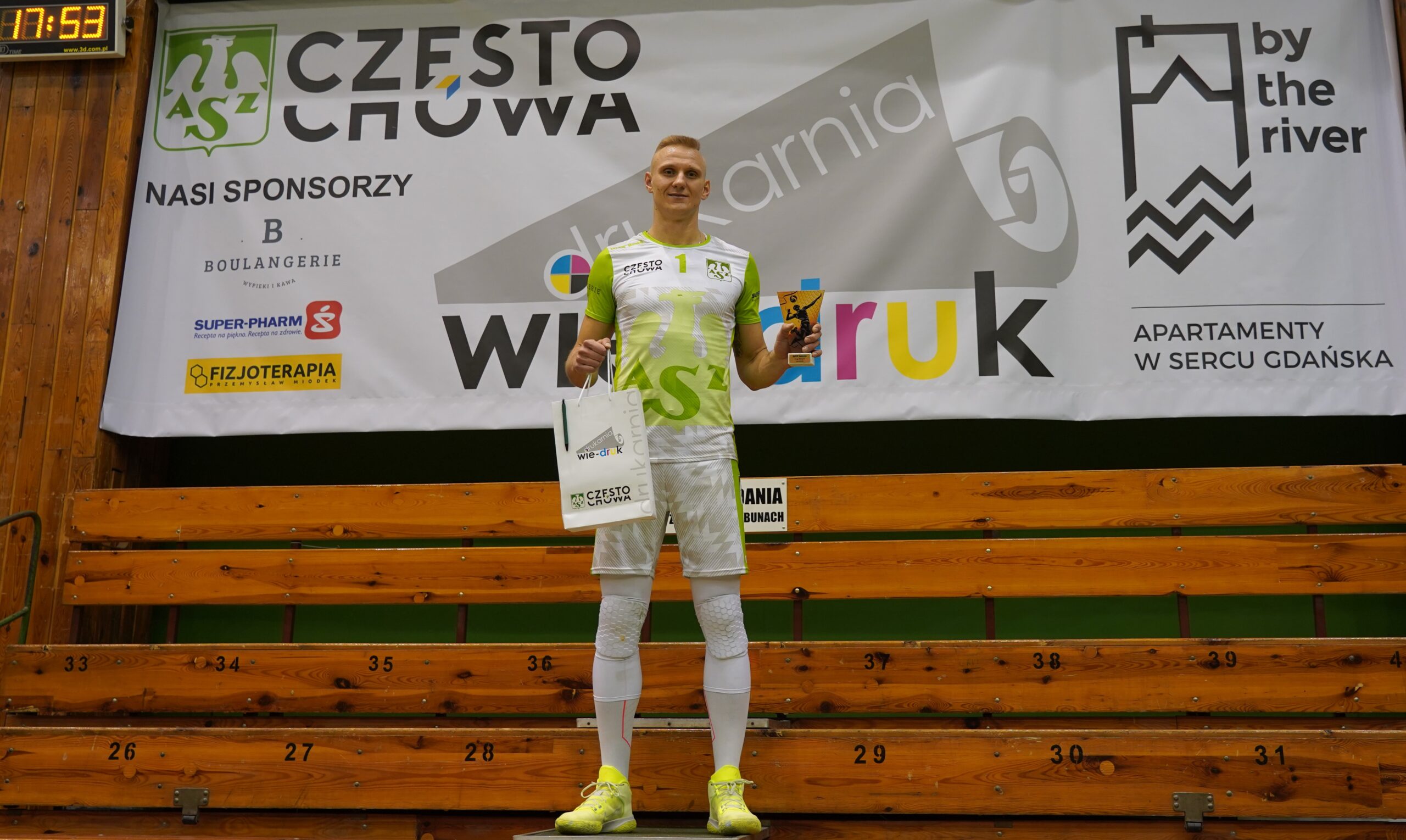 Siatkarze AZS Częstochowa wygrali z Ikarem Legnica i są liderem 3 grupy 2 ligi! 2