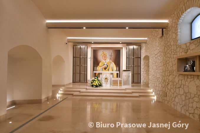 Jasna Góra. Poświęcono nową Kaplicę św. Jana Pawła II. Znajduje się tu relikwiarz z krwią papieża 5