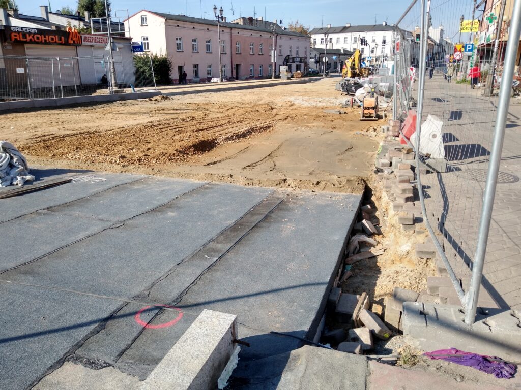 Zobacz, jak wygląda postęp prac na ulicy Mirowskiej. Droga ma być przejezdna w połowie grudnia 19