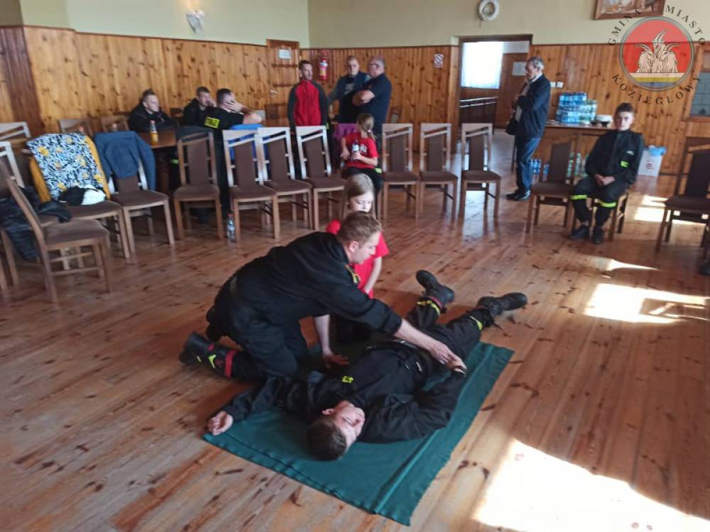 Najmłodsi druhowie szkolili się z pierwszej pomocy w gminie Koziegłowy 4