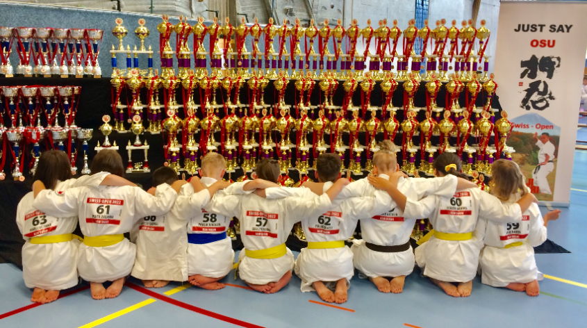 Szwajcarskie sukcesy radomszczańskich karateków 4