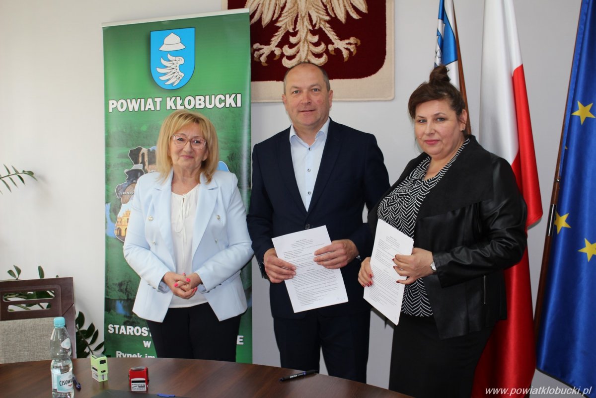 Powiat Kłobucki dla harcerzy – podpisane umowy o dofinansowanie działań kłobuckich harcerzy 2