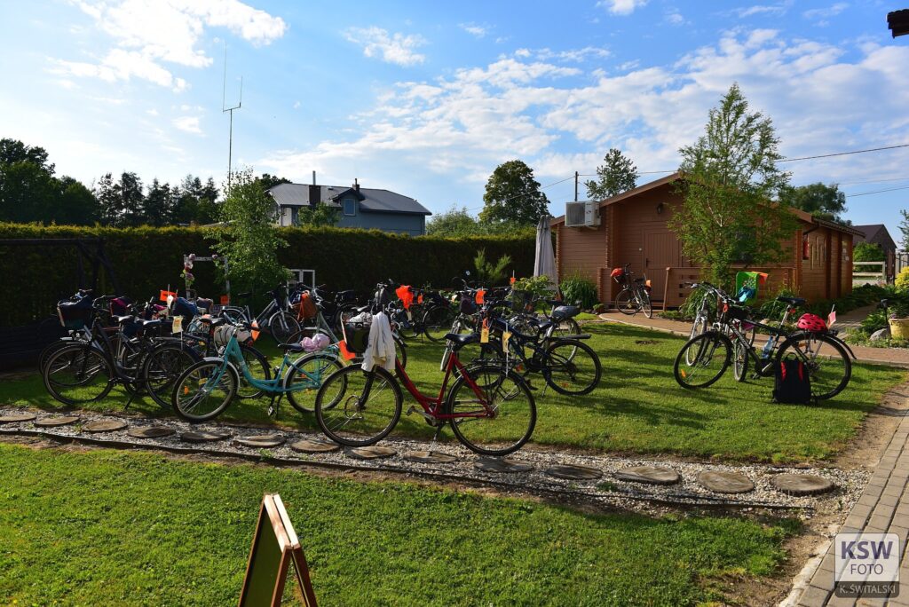 Fotorelacja z rajdu rowerowego, który odbył się 1 czerwca z okazji Dnia Dziecka organizowany przez Gminną Bibliotekę Publiczną w Przystajni 75