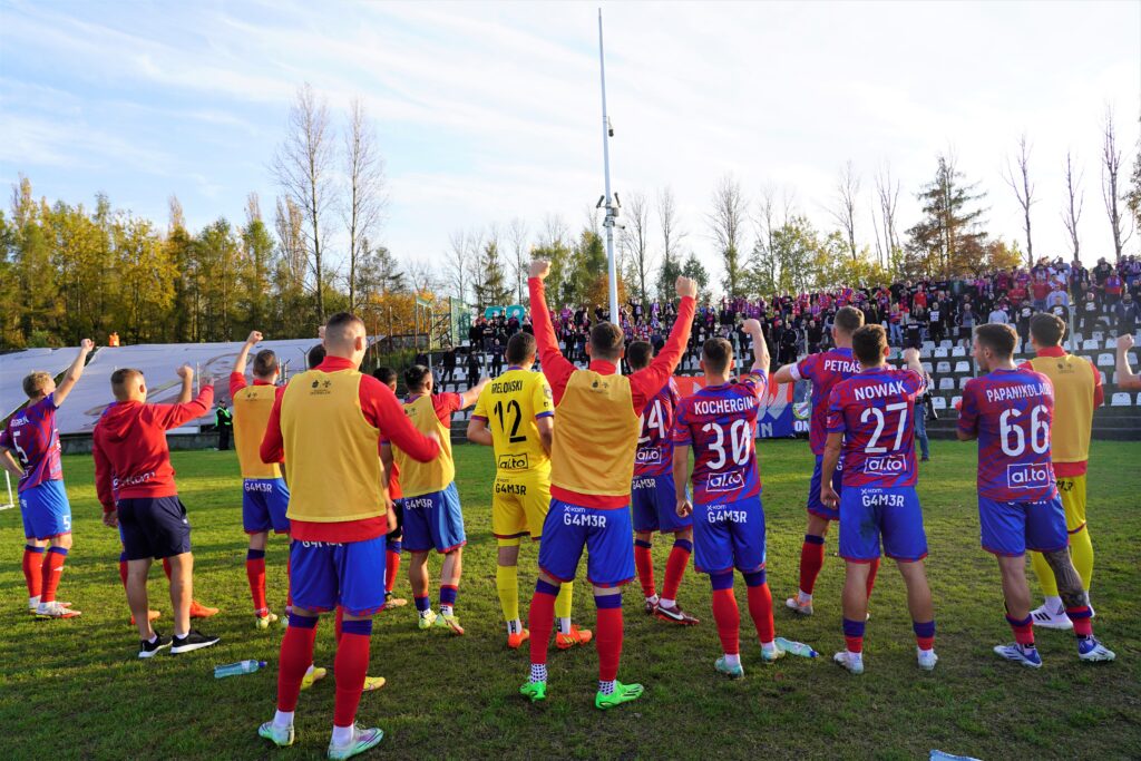 Raków w sobotę podejmuje Koronę Kielce 3