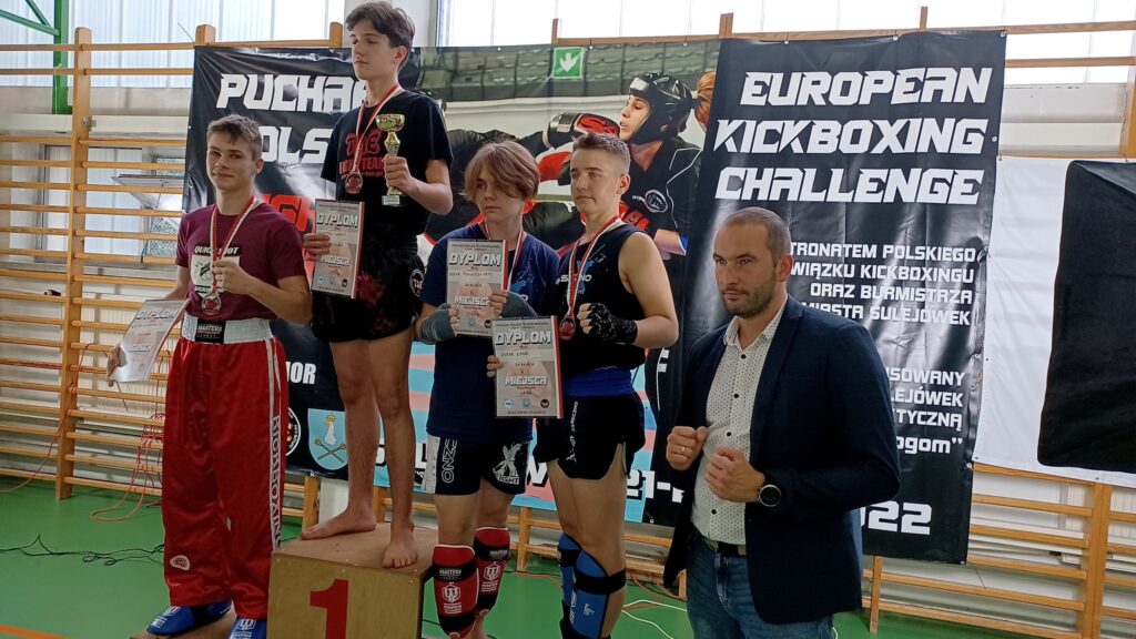 Wiktor Andryszczak żużlowiec ze srebrem w Pucharze Polski w Kickboxingu ! 5