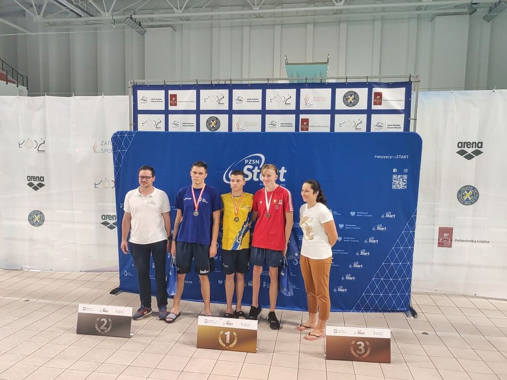 Worek medali pływaków LKS Gol Start Częstochowa 3