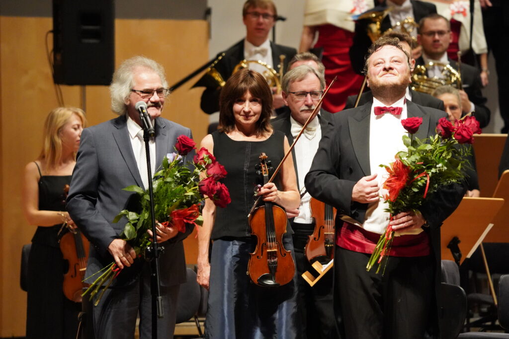 W czwartek, 10 listopada w Filharmonii Częstochowskiej rozpoczęły się obchody Święta Niepodległości [ZDJĘCIA] 8