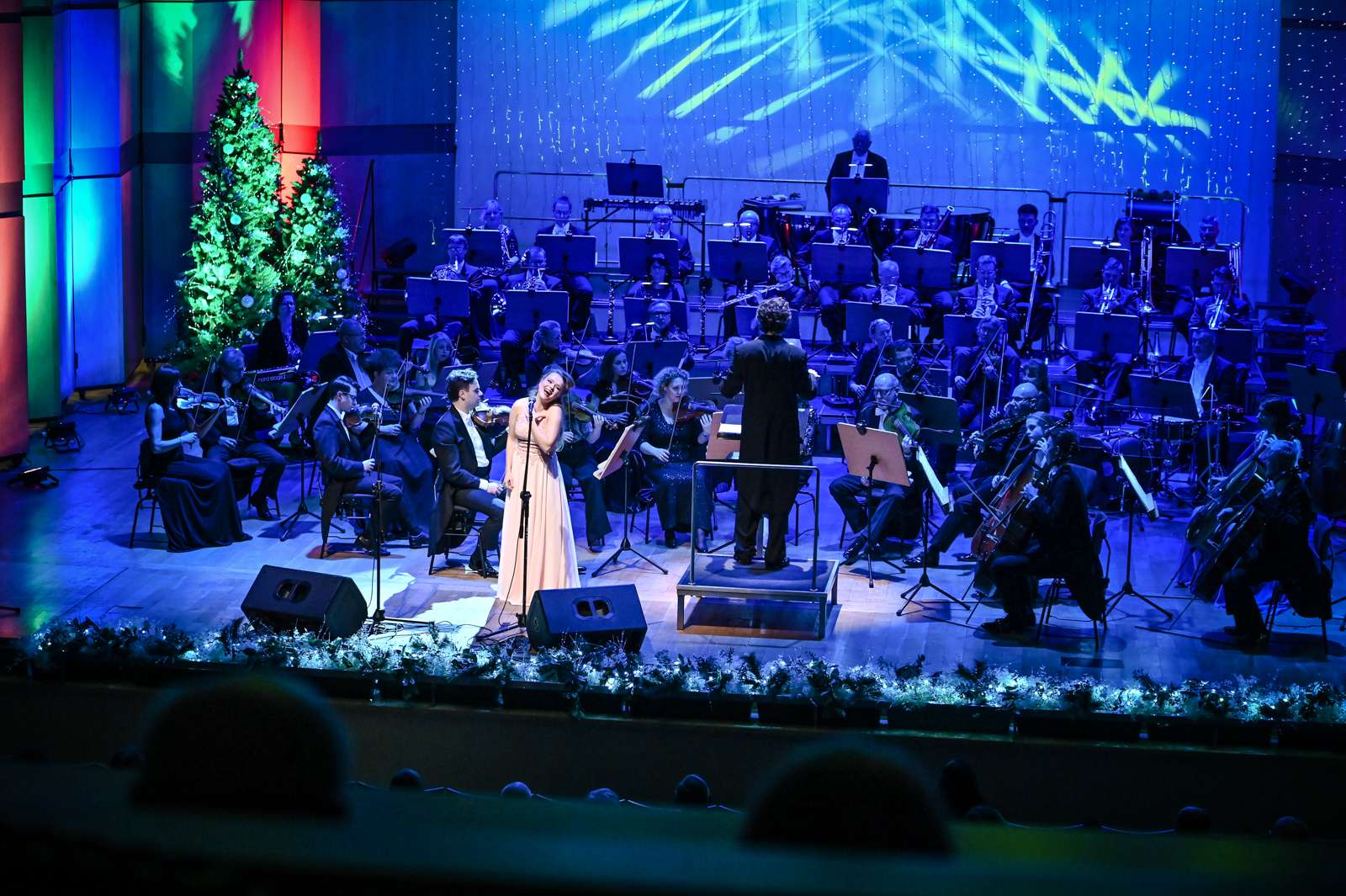 Tak wyglądała zabawa sylwestrowa w Filharmonii Częstochowskiej. Zobaczcie zdjęcia z pożegnania 2022 roku! 2