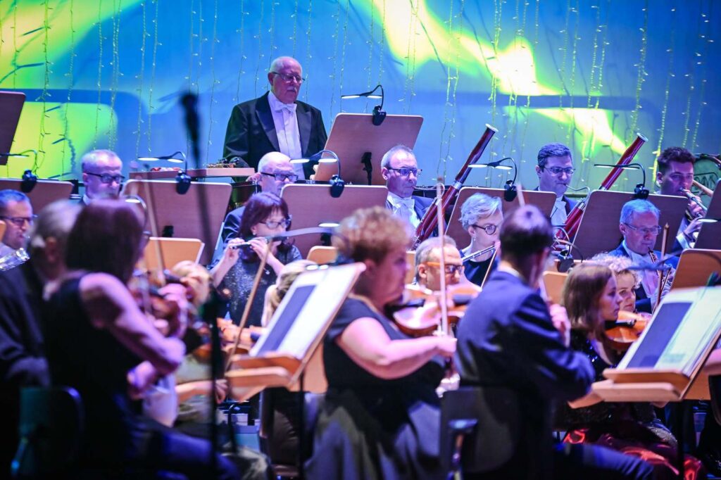 Tak wyglądała zabawa sylwestrowa w Filharmonii Częstochowskiej. Zobaczcie zdjęcia z pożegnania 2022 roku! 8