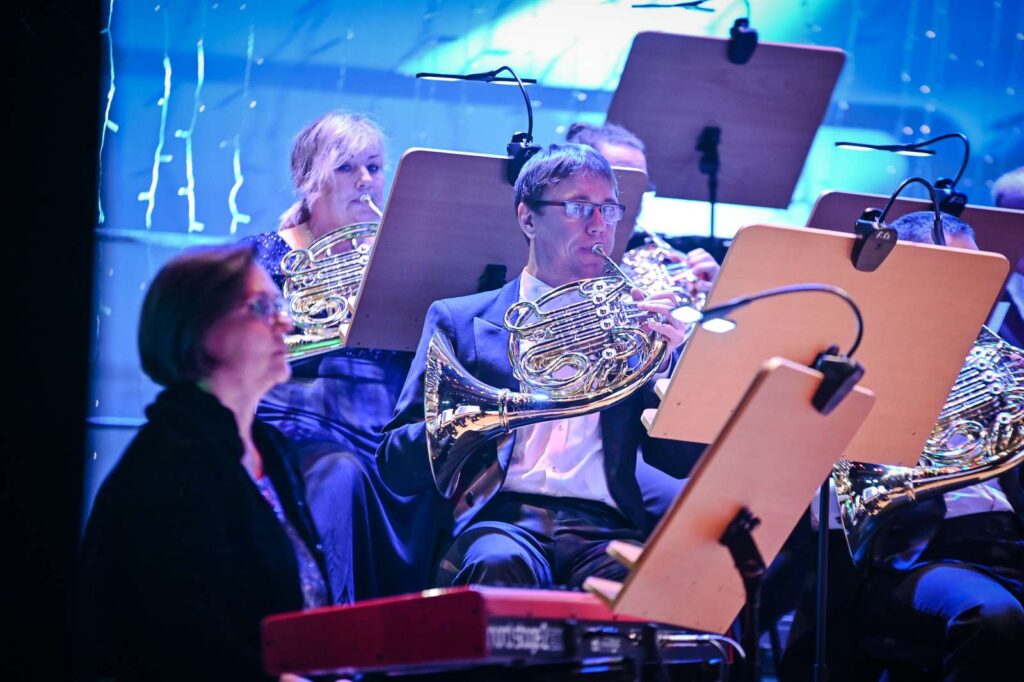 Tak wyglądała zabawa sylwestrowa w Filharmonii Częstochowskiej. Zobaczcie zdjęcia z pożegnania 2022 roku! 9