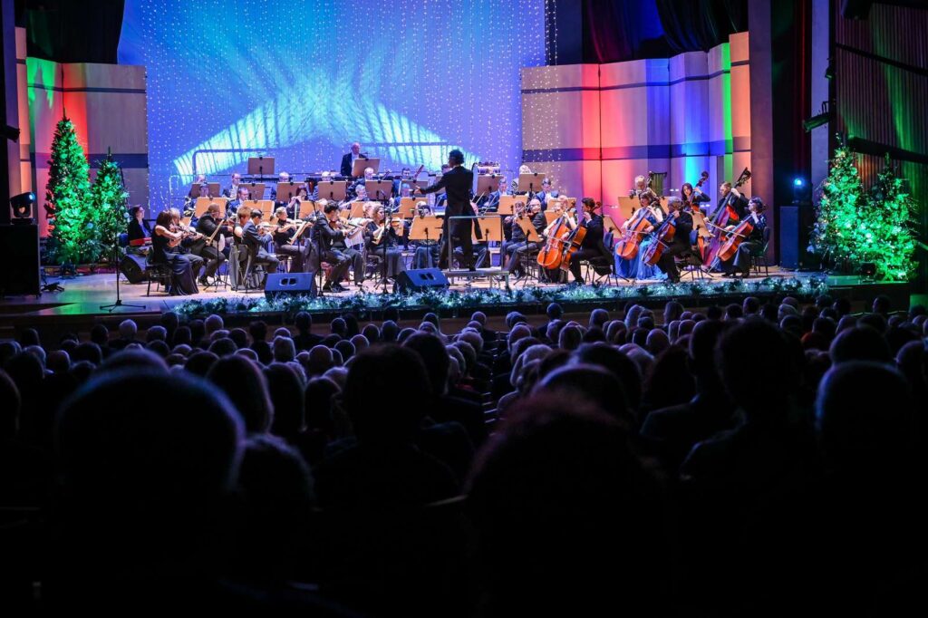 Tak wyglądała zabawa sylwestrowa w Filharmonii Częstochowskiej. Zobaczcie zdjęcia z pożegnania 2022 roku! 3