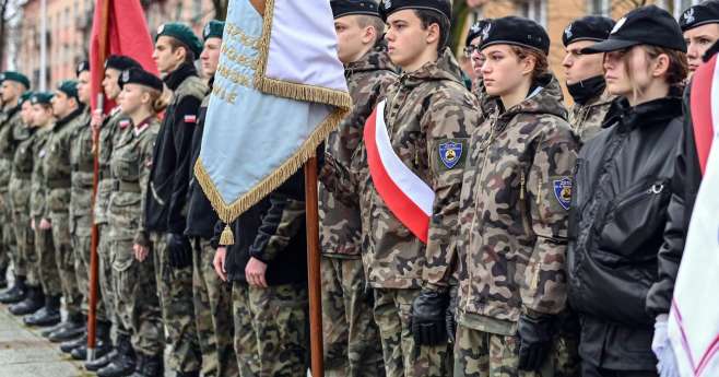 W częstochowskim Zespole Szkół im. S. Żeromskiego może powstać oddział przygotowania wojskowego pod patronatem Ministra Obrony Narodowej 3