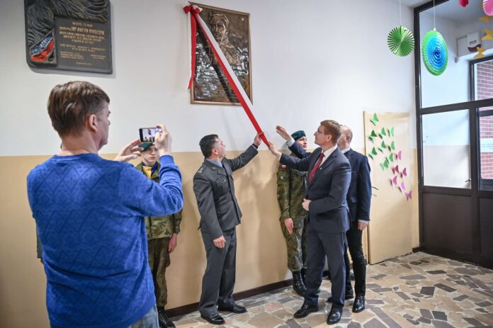 W Częstochowie upamiętniono generała Janusza Głuchowskiego 8