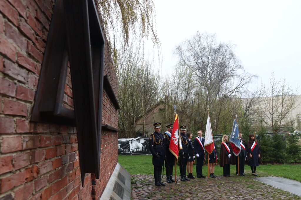 W Częstochowie uczczono 80. rocznicę wybuchu powstania w Getcie Warszawskim 1