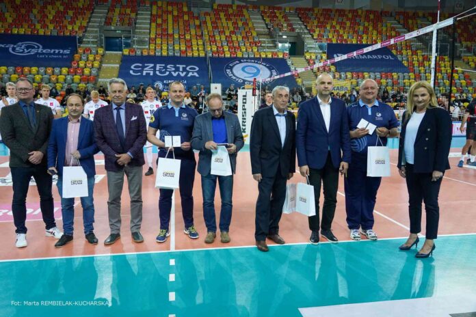 Częstochowscy sędziowie siatkówki odznaczeni Odznakami Honorowymi PZPS 6