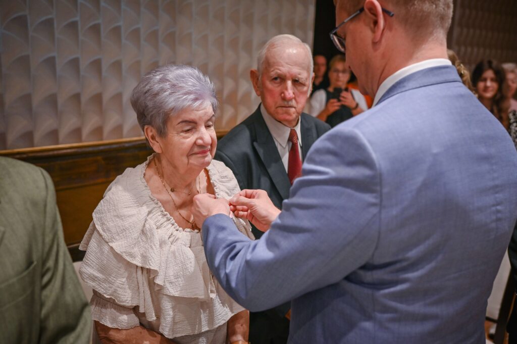 Kolejne pary uczciły w Częstochowie 50-lecie zawarcia małżeństwa [ZDJĘCIA] 5