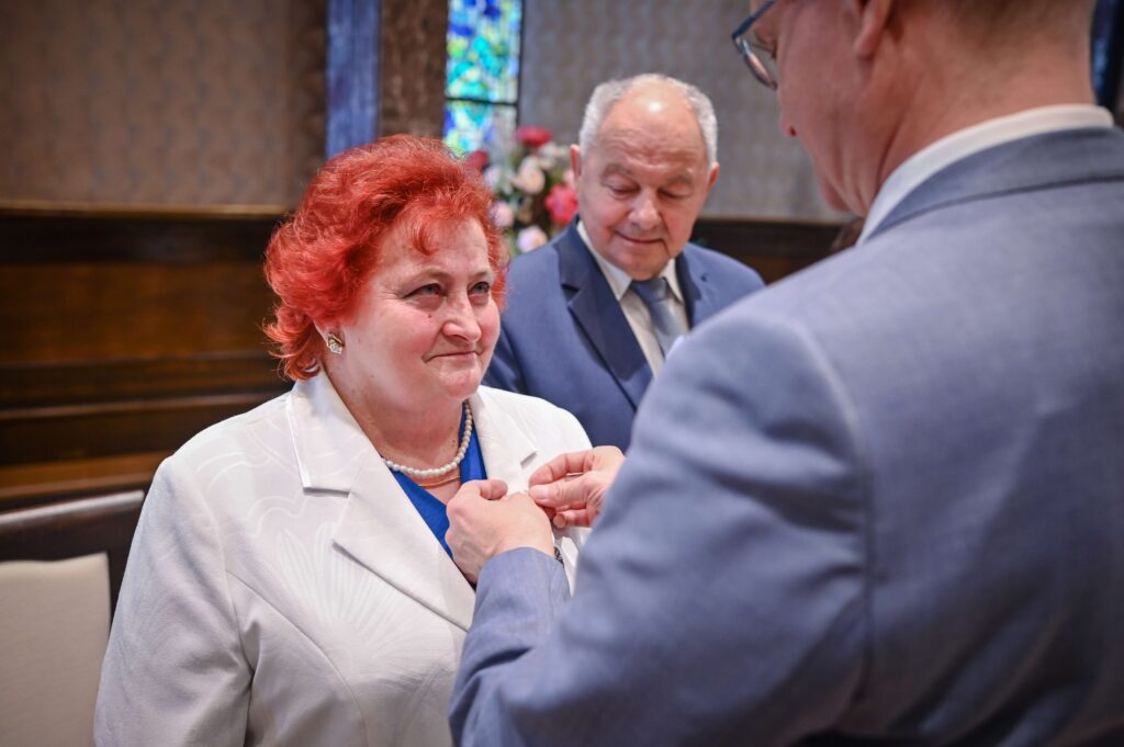 Kolejne pary uczciły w Częstochowie 50-lecie zawarcia małżeństwa [ZDJĘCIA] 10