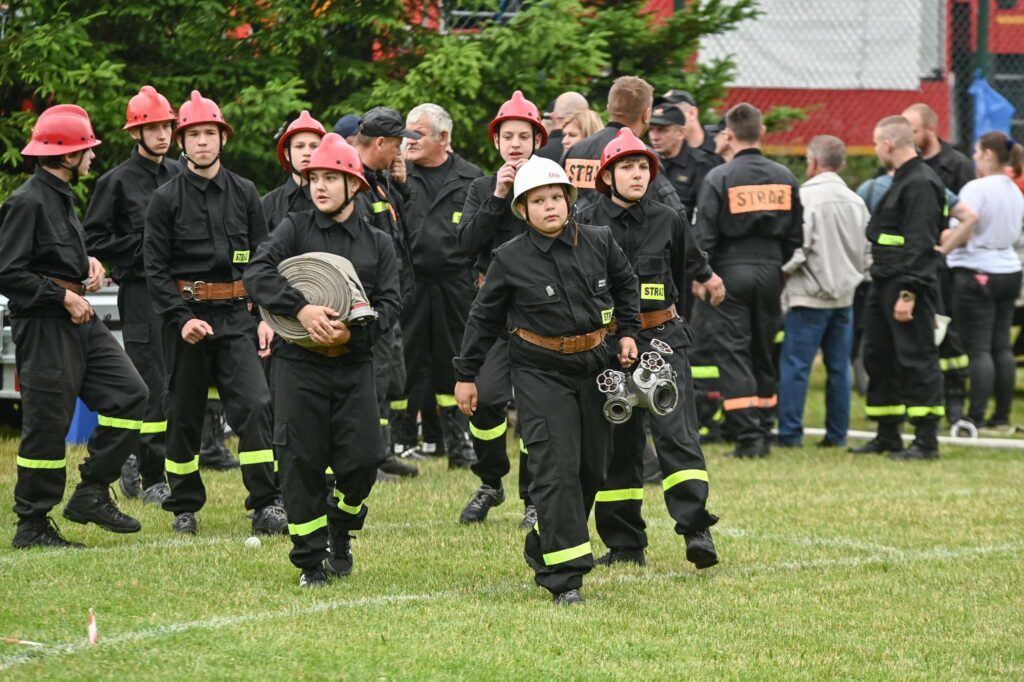 Zacięta rywalizacja częstochowskich drużyn Ochotniczych Straży Pożarnych [ZDJĘCIA] 10