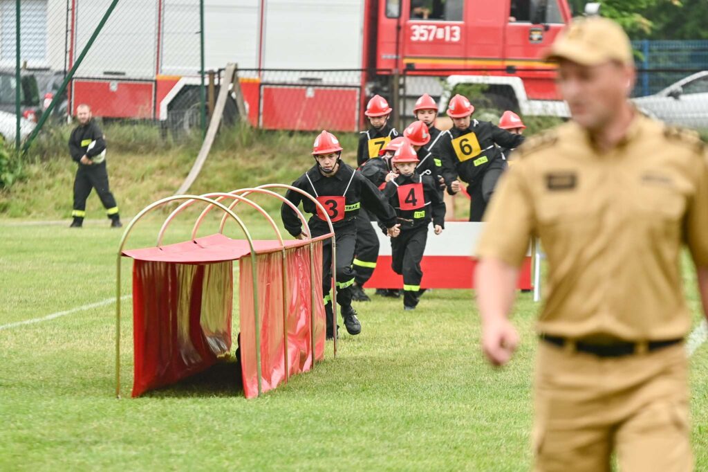Zacięta rywalizacja częstochowskich drużyn Ochotniczych Straży Pożarnych [ZDJĘCIA] 13
